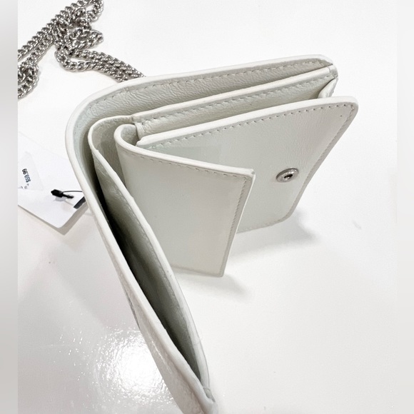 Balenciaga Cash Mini Wallet on Chain in white grained calfskin - Picture 12 of 12